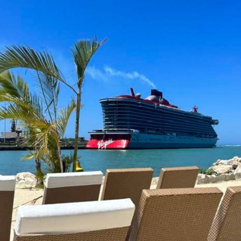 Donna Backgrounds (7)