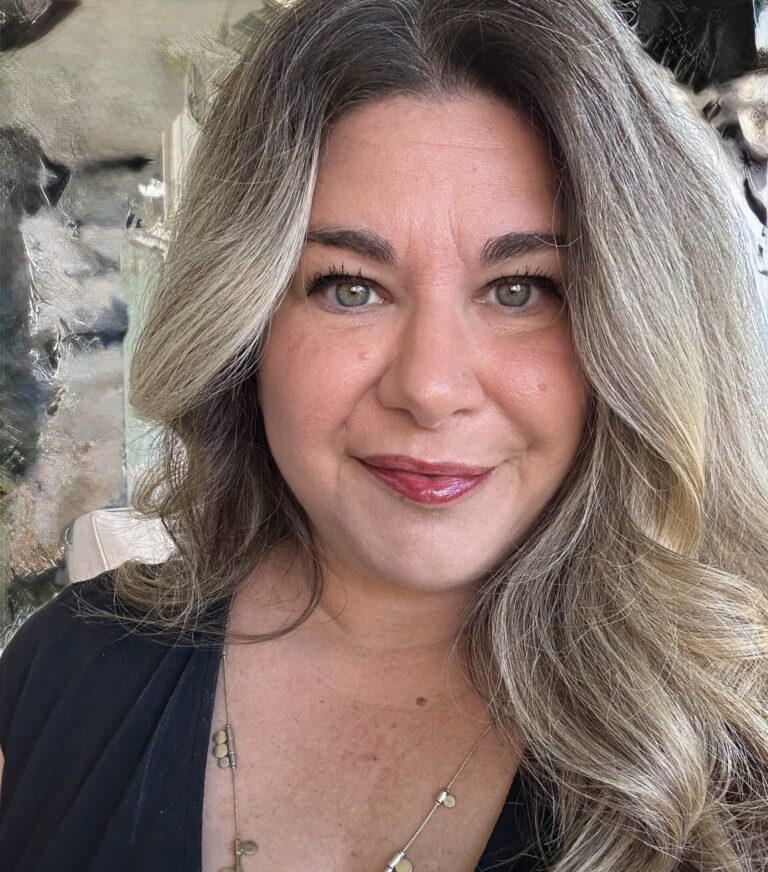 LindsayBioPic